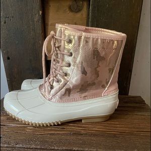 Camouflage Duck Boots by Sugar